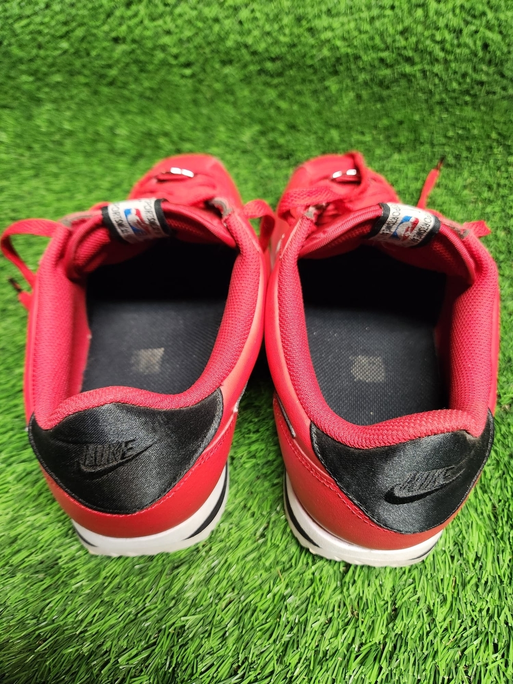 Nike Cortez NBA SE Red White Black Running Shoes Rare CI1047-600 Mens Size 10 - Picture 9 of 11